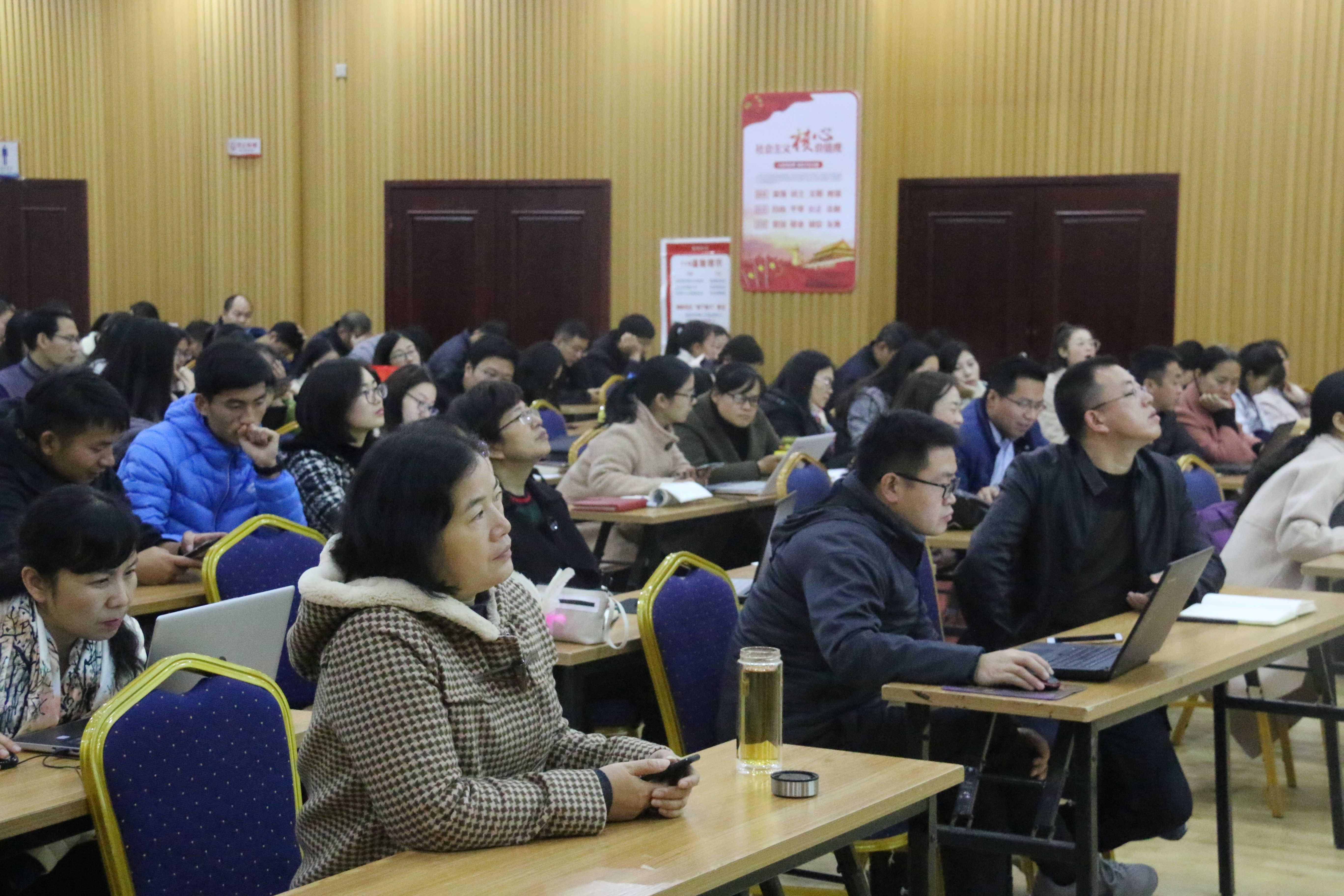 今期生肖三三开,十二生肖最呆萌打生肖的全面释义、解释与落实、定量解答解释落实